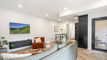 Apartment | Living area