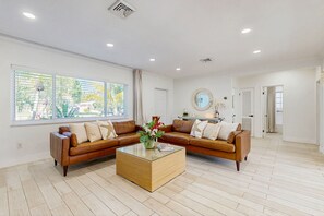 Een televisie en een dvd-speler