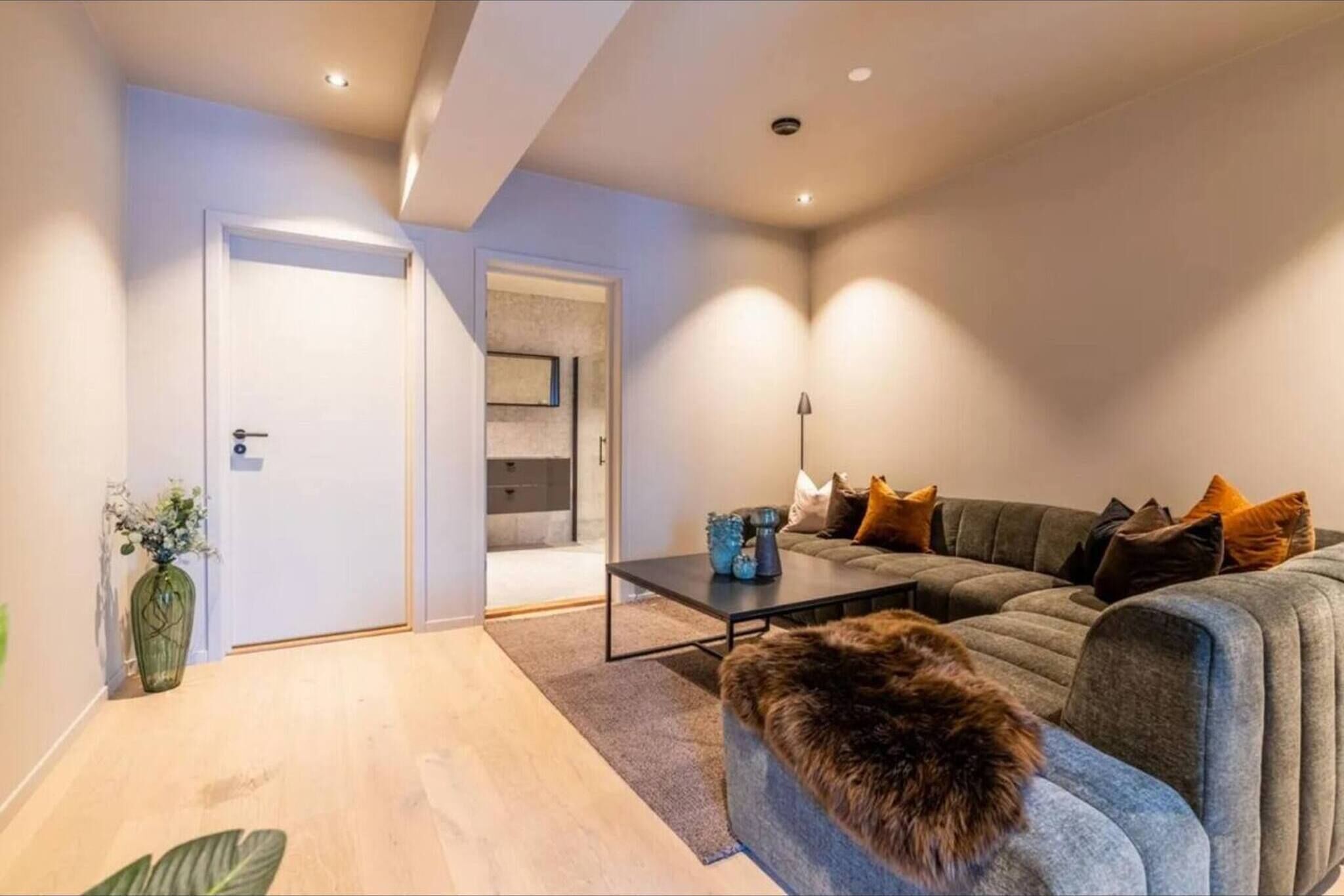 Nhà, 3 phòng ngủ, ban công, quang cảnh thành phố | Nội thất