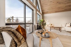 House, 4 Bedrooms, Balcony, City View | Living area - New House in the Center of Trysil (Trysil)