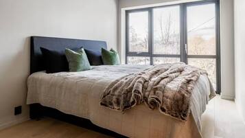 House, 3 Bedrooms, Balcony, City View | 4 bedrooms