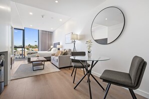 Apartment | Living area - Bright Studio in Trendy North Fremantle (Perth)