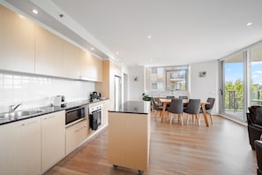 Apartment | Dining
