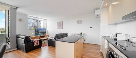 Apartment | Private kitchen | Fridge, microwave, oven, stovetop