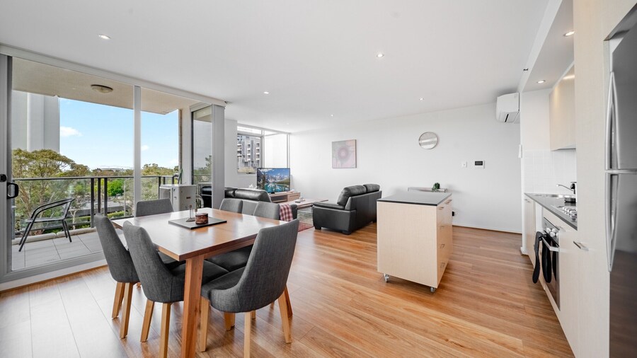 Stylish 1-bed Flat With Pool, BBQ & Sauna Access