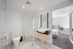 Apartment | Bathroom