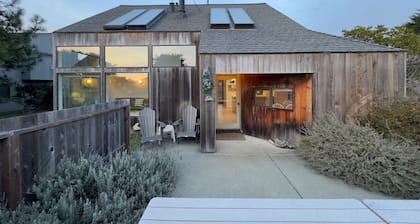 One Eyed Jack's | Walk to Park | The Sea Ranch