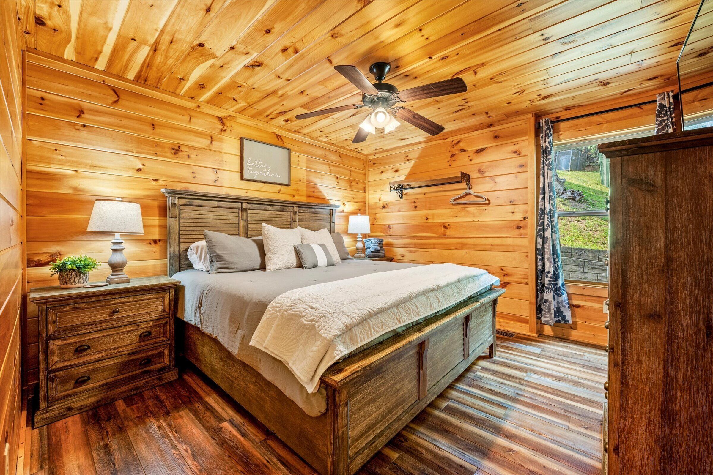 Basic Cabin | Iron/ironing board, free WiFi