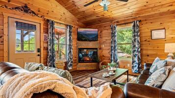 Basic Cabin | Iron/ironing board, free WiFi