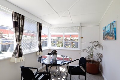 Heritage Home With BBQ & Outdoor Fire Pit