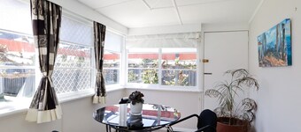 Heritage Home With BBQ & Outdoor Fire Pit