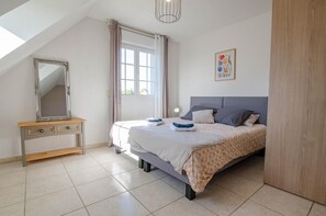 6 habitaciones, cuna de viaje y wifi gratis 