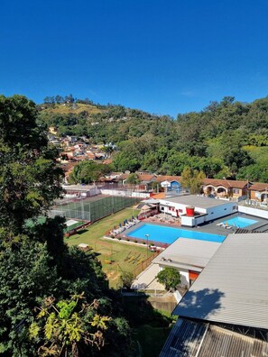 Apartment | Pool - Lindo loft decorado centro com garagem  (São Roque)