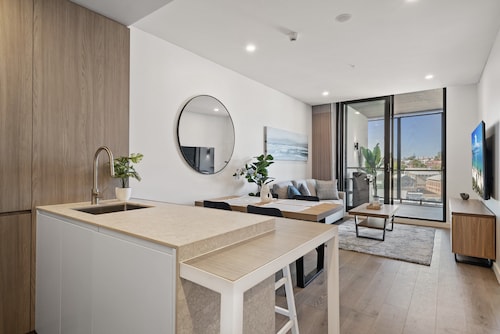 Charming 1-bed With Rooftop Access & Parking