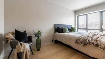 House, 3 Bedrooms, Balcony, City View | 3 bedrooms