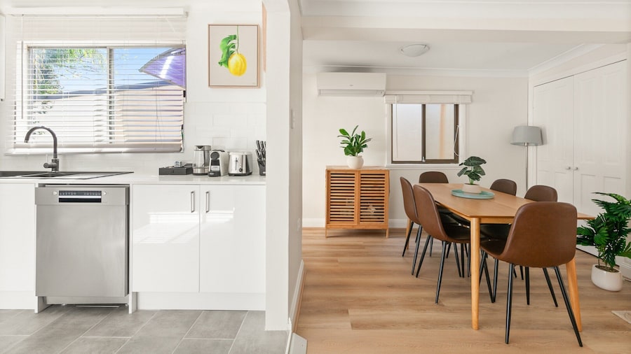 Stylish 2-bed House in Leichhardt