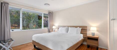 Apartemen | 3 kamar tidur, setrika/meja setrika, dan seprai linen