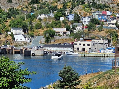 Cozy 3 BR Traditional SaltBox Cottage Home in Portugal Cove Newfoundland