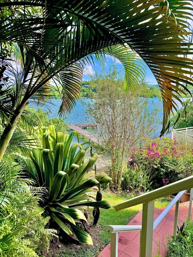 Fantastic, bright apartment with one bedroom, sea and pool view