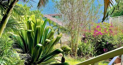 Traumhaftes, helles Apartment mit einem Schlafzimmer, Meer- und Poolblick