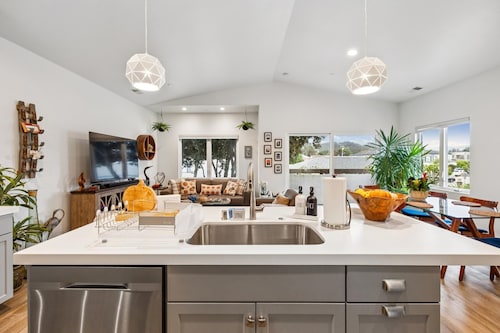 Coastal Retreat | Half Moon Bay