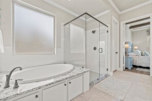 Shower, towels