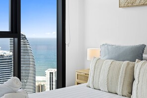 2 bedrooms, in-room safe, iron/ironing board, free WiFi