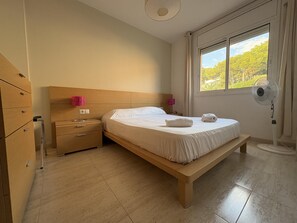 Room - R164 Casa Claire with large pool and exclusive 3000m² garden (Segur de Calafell)