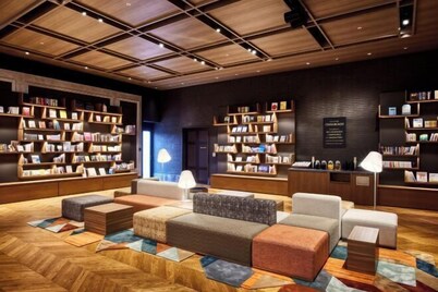 IN THE LIBRARY hotel and books TOKOROZAWA