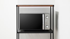 Microwave - IN THE LIBRARY hotel and books TOKOROZAWA (Tokorozawa)