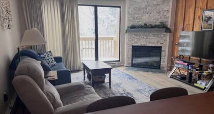 Serene 3-bedroom 2-bathroom condo in Waterville Valley