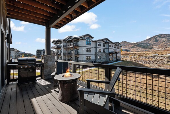 Condo, Balcony, Mountain View | Terrace/patio