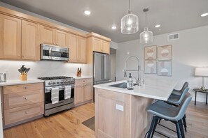 Condo, Balcony, Mountain View | Private kitchen | Coffee/tea maker