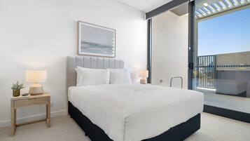 Apartment | 1 bedroom, iron/ironing board, bed sheets