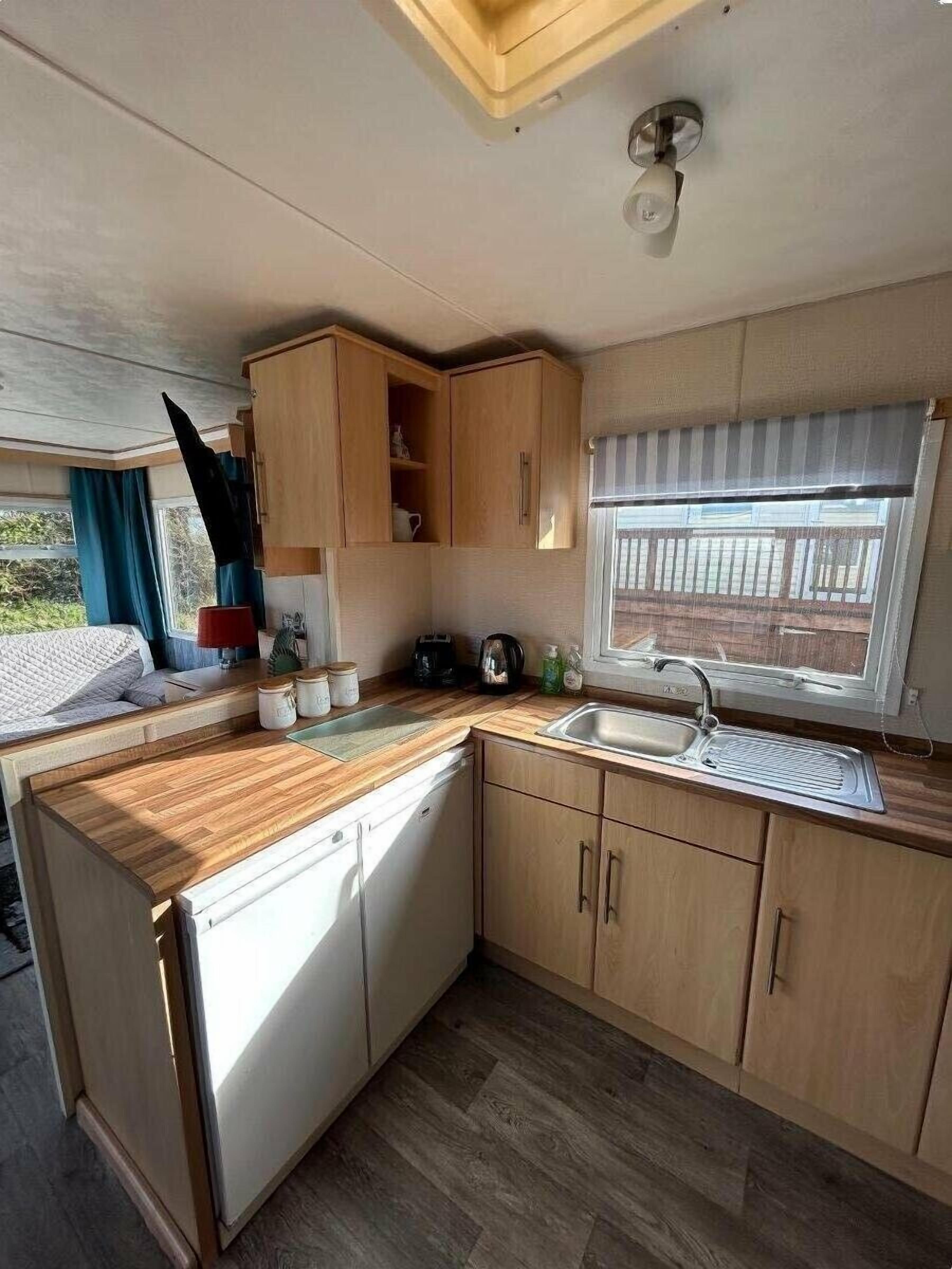 Cookware/dishes/utensils