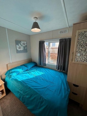 3 bedrooms, individually decorated, individually furnished, free WiFi - White Acres Holiday Park - Holiday Accommodation 16775 (Newquay)