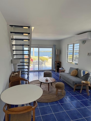Uncle Bob`s Reef: Oceanfront Paradise – 1 Bedroom, 2 Bath Townhome