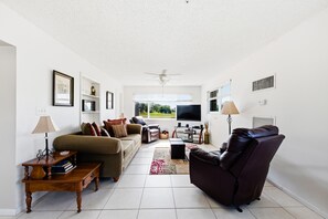 Living area - Serene Florida Home Minutes from Sand and Shops (Port St. Lucie)