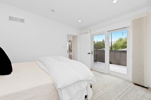 2 bedrooms, WiFi, bed sheets, wheelchair access