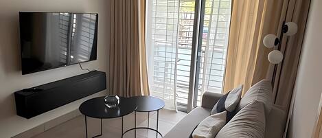 1 間睡房、熨斗/熨衫板、上網、床單