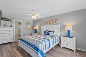 Bügeleisen/Bügelbrett, Reisekinderbett, kostenloses WLAN