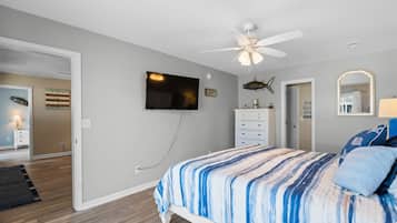 Iron/ironing board, travel crib, free WiFi