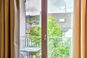 Classic-Doppelzimmer, Balkon, Stadtblick | Innenbereich