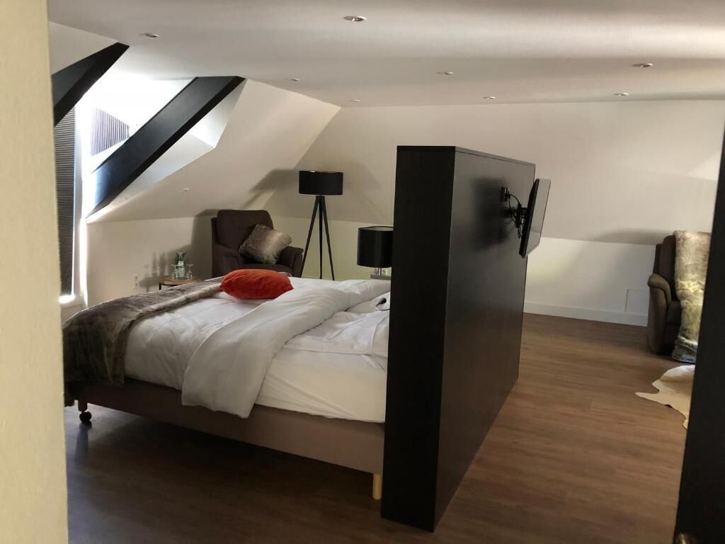 ห้องสวีท, ระเบียง, วิวเมือง | ตู้นิรภัยในห้องพัก, ห้องเก็บเสียง, Wi-Fi ฟรี