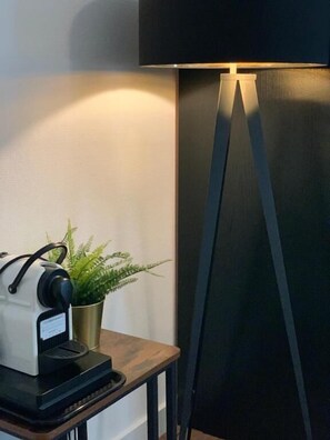 Habitación doble, balcón, vistas a la ciudad | Interior