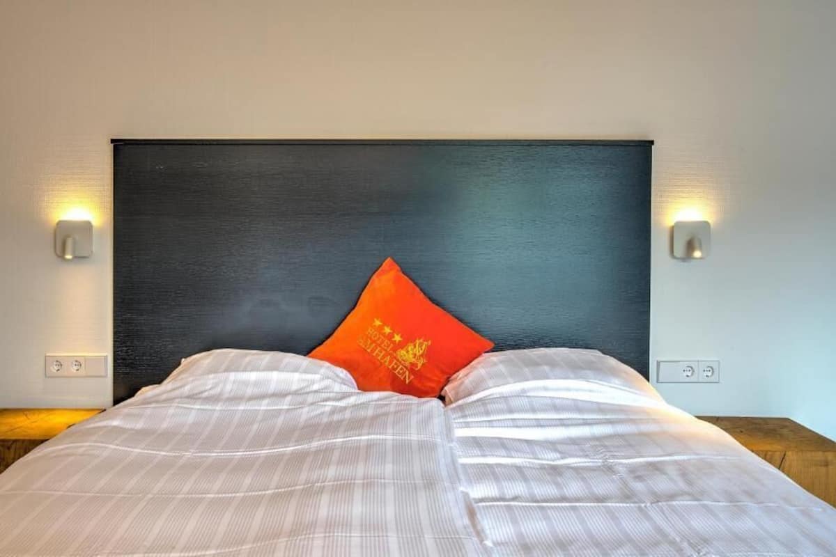 Habitación doble Confort | Caja de seguridad en la habitación, insonorización y wifi gratis