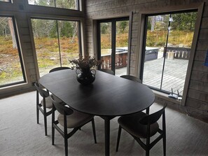 Dining room - Unique Hytta With Jacuzzi, Sauna, 7 Bedrooms (Trysil)