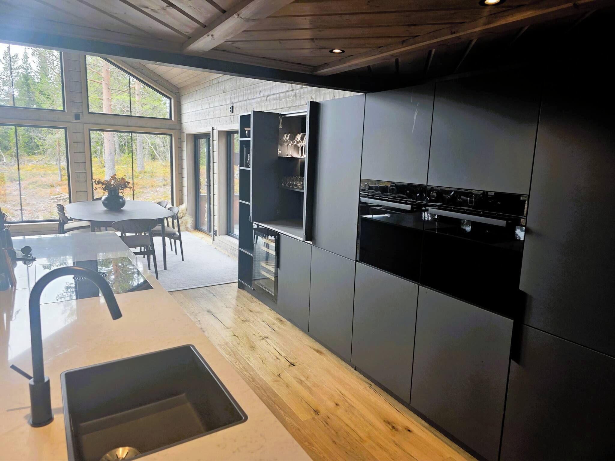 Cabin, Multiple Bedrooms, Balcony | Bahagian dalam