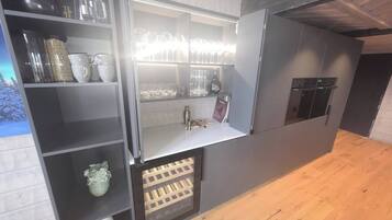 Cabin, Multiple Bedrooms, Balcony | Private kitchen