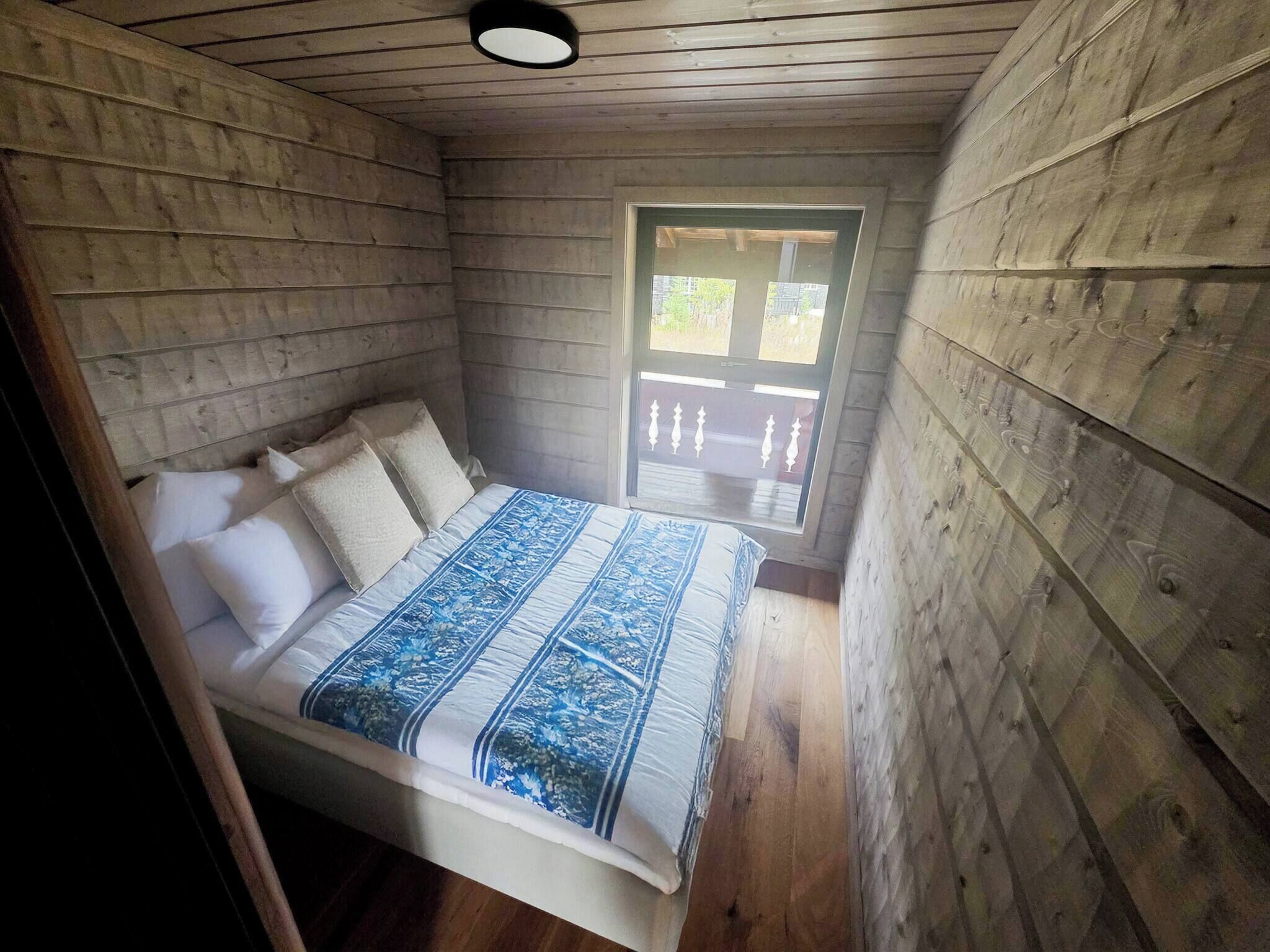 Cabin, Multiple Bedrooms, Balcony | 7 bedrooms